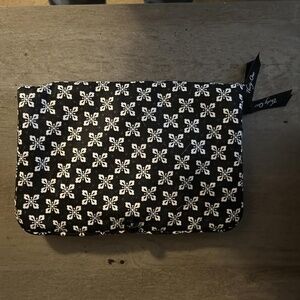 Thirty One 31 Black White Floral Striped Print Fabric Cosmetic Makeup Travel Bag